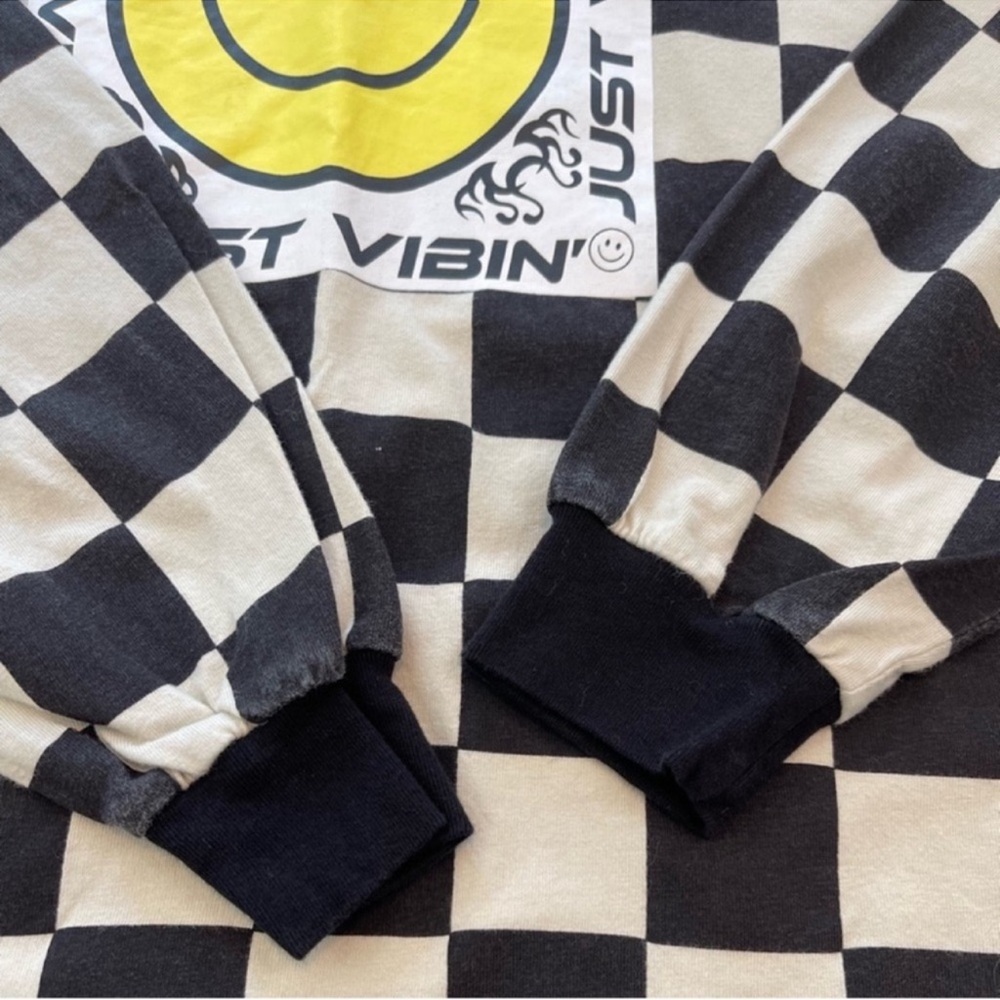 Forever 21 Long Sleeve Tee Checkered Just Vibin’ Happy Face Women’s Size Small - Picture 6 of 10